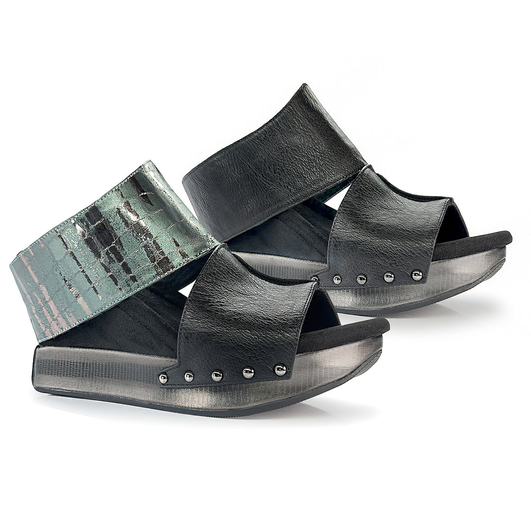 Virginia 3 - Metallic Teal Flips to Black
