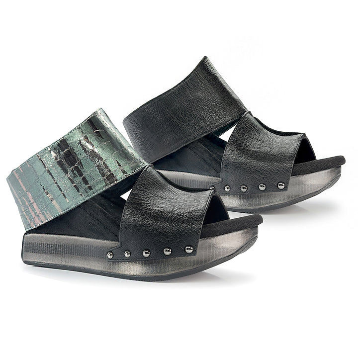 Virginia 3 - Metallic Teal Flips to Black