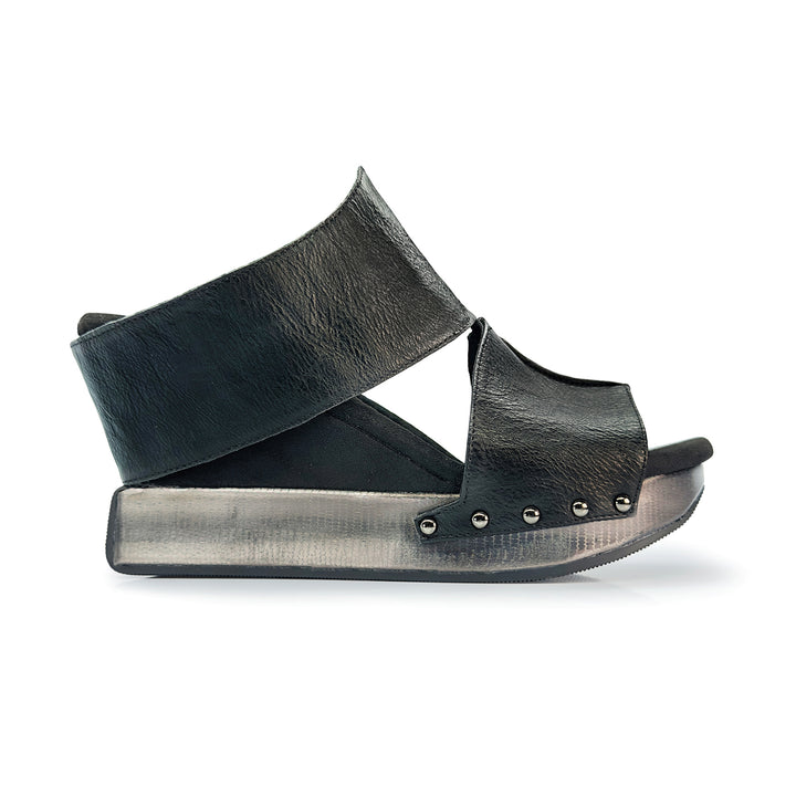 Virginia 3 - Metallic Teal Flips to Black