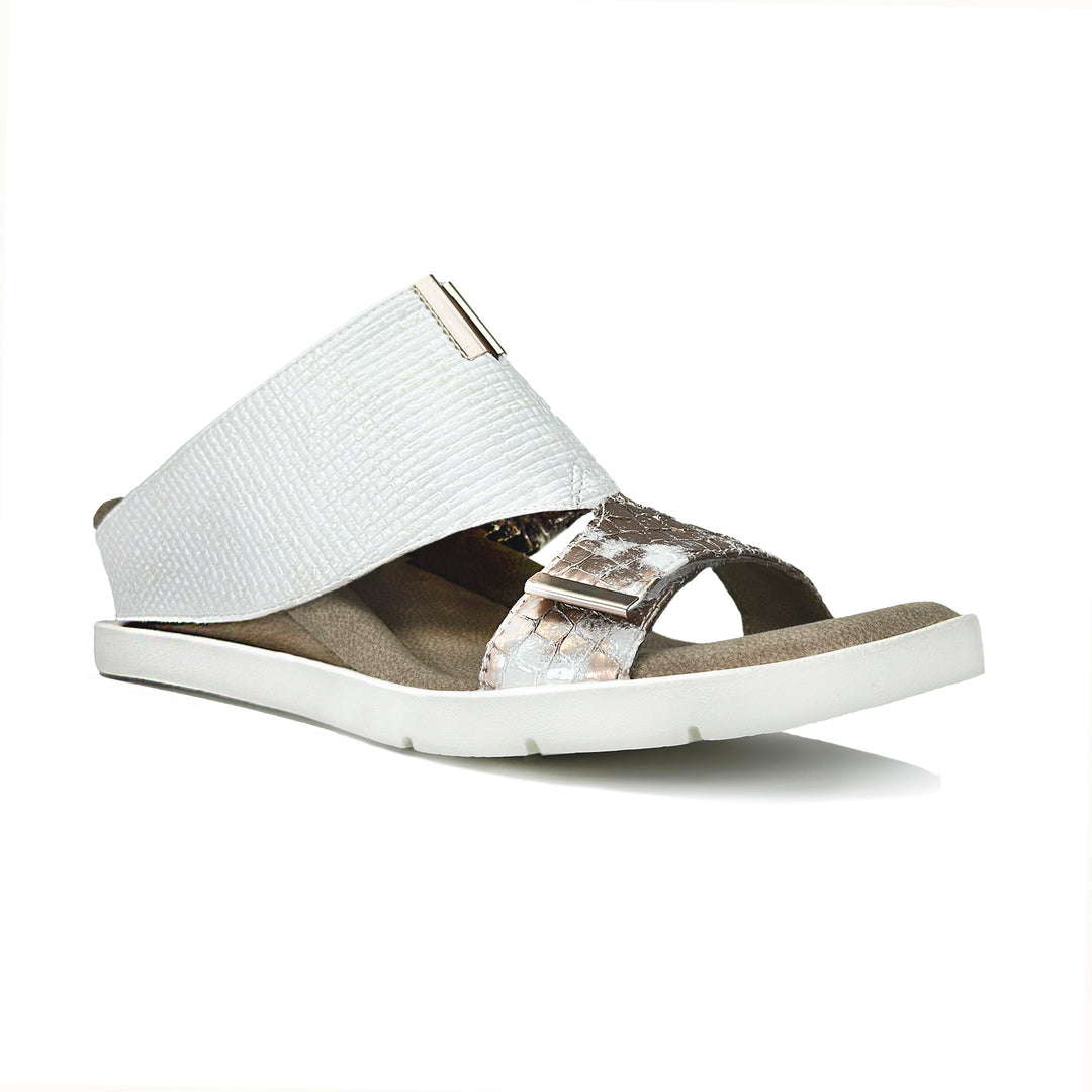 Kleo 5 - White-Rose flips to White