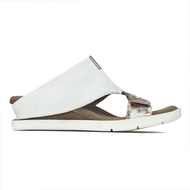 Kleo 5 - White-Rose flips to White