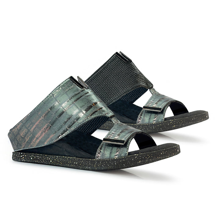 Kleo 6 - Metallic Teal Flips to Black