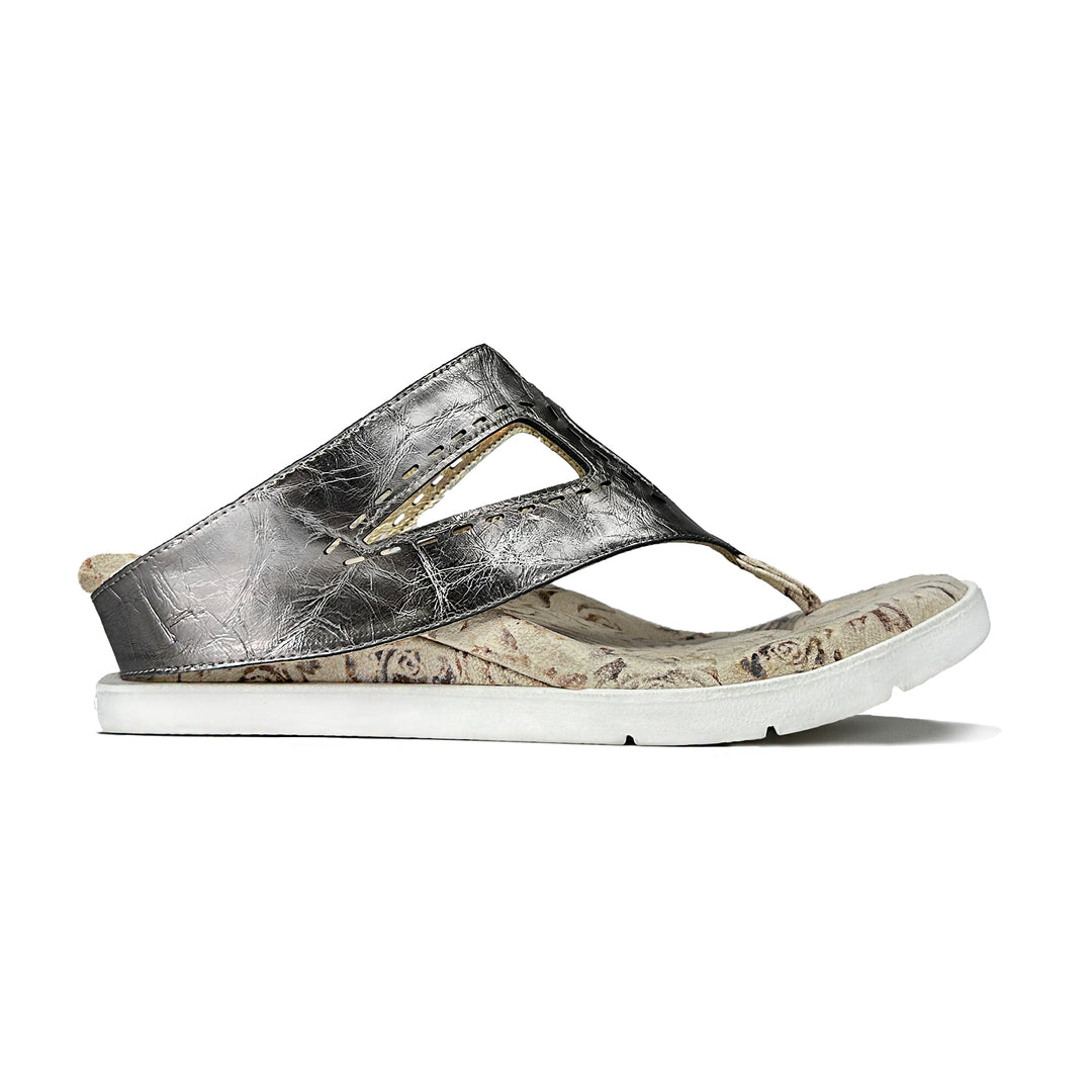 Aziza 2 - Gold flips to Pewter