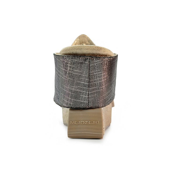 Elva - Shimmering Pewter flips to Gold