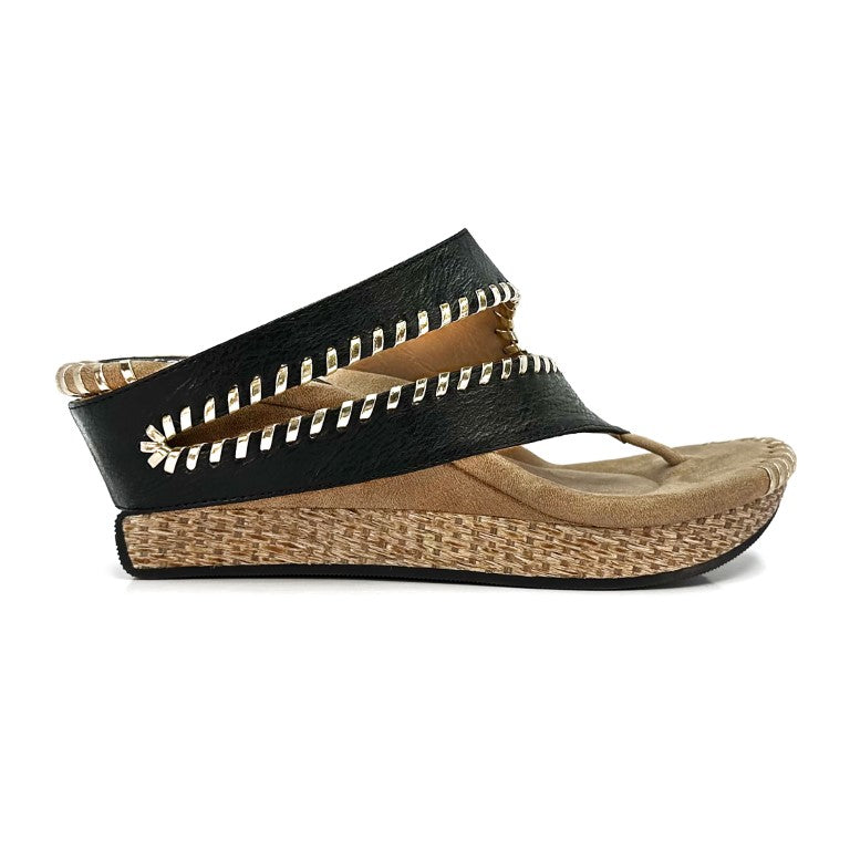 Tita 2 - Black flips to Beige