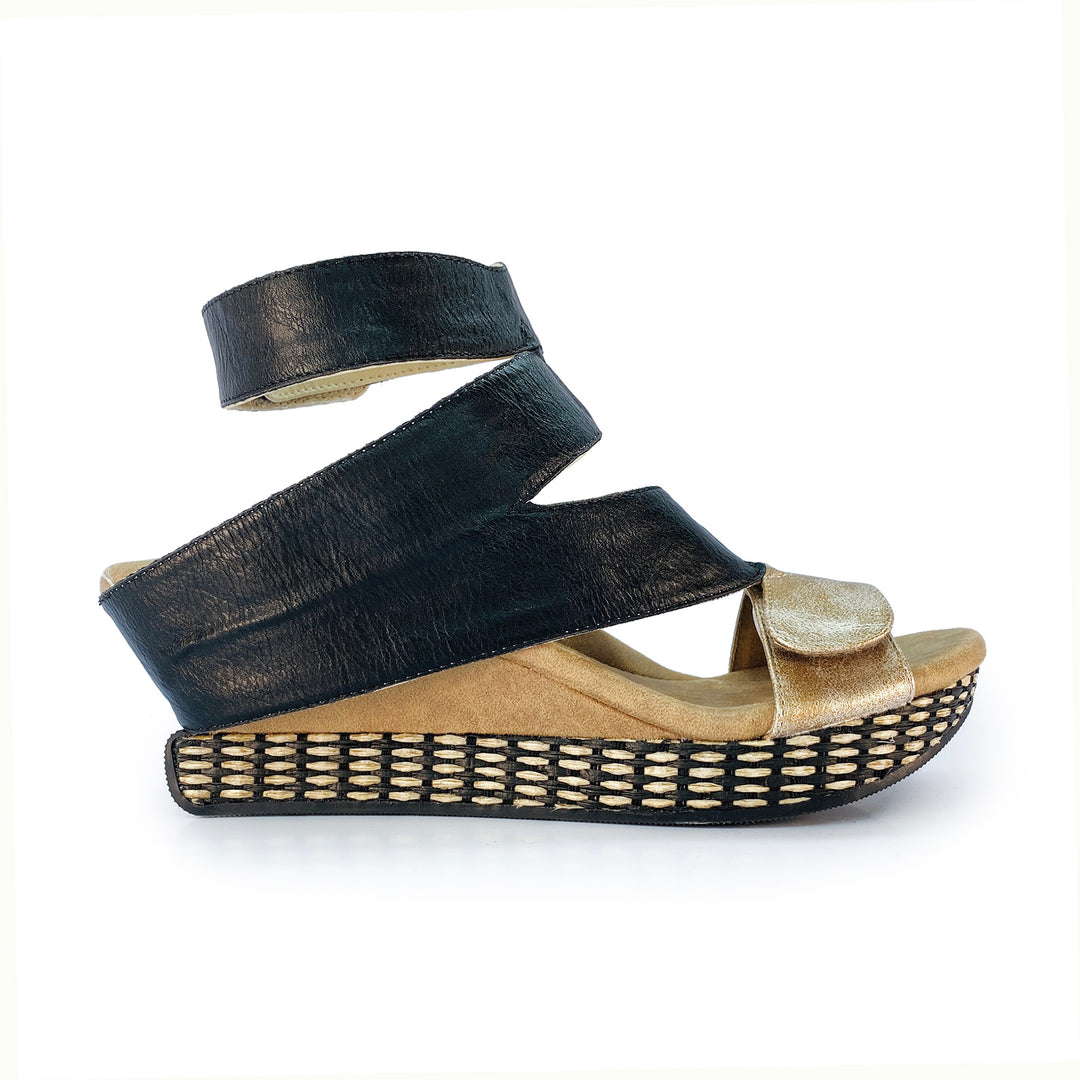 Olivia 4 - Cream flips to Black - 4 Way Sandal