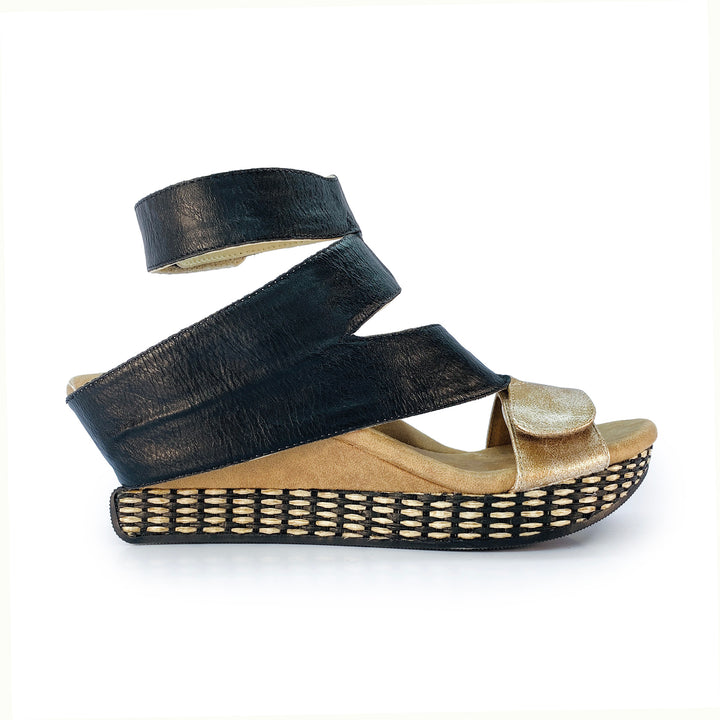 Olivia 4 - Cream flips to Black - 4 Way Sandal
