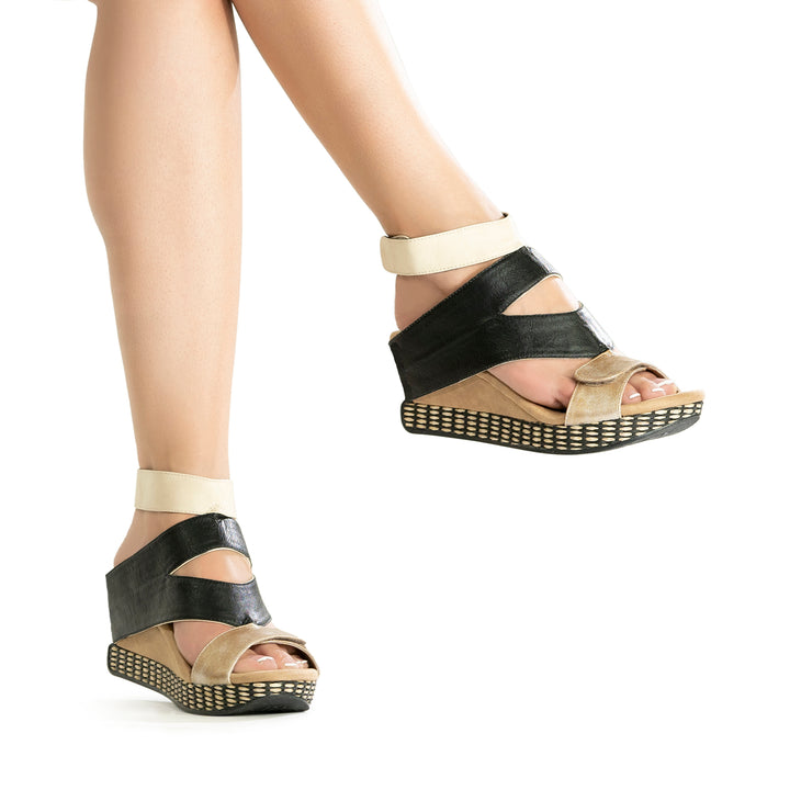 Olivia 4 - Cream flips to Black - 4 Way Sandal