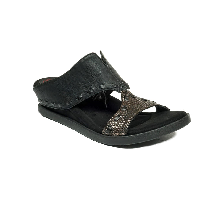Asta - Metallic flips to Black