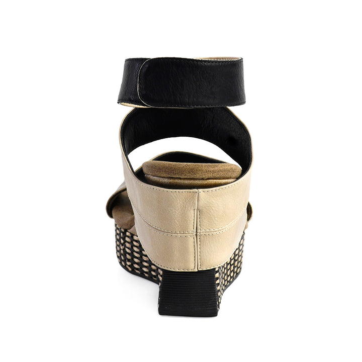 Raina - Cream flips to Black - 4 Way Sandal