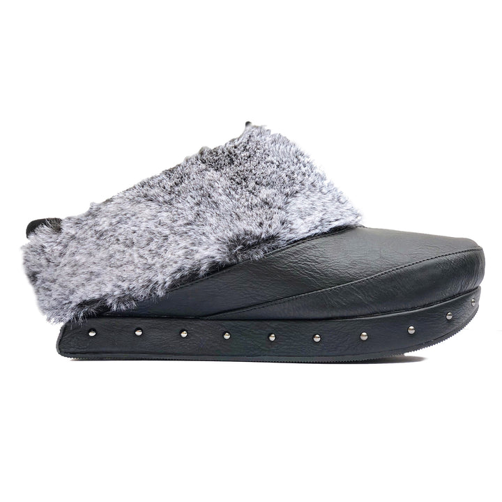 Neva 1 - Black flips to Gray Fur