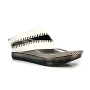 Tita 5 - White flips to Black
