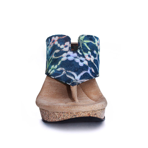 Nika - Black flips to Print