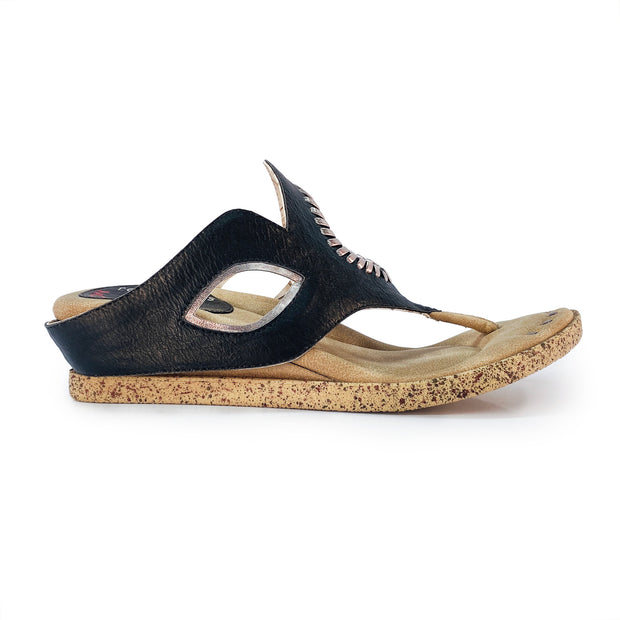 Lirah 1 - Black flips to White Bone