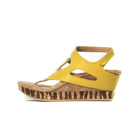 Zoey 2 - Olive flips to Beige
